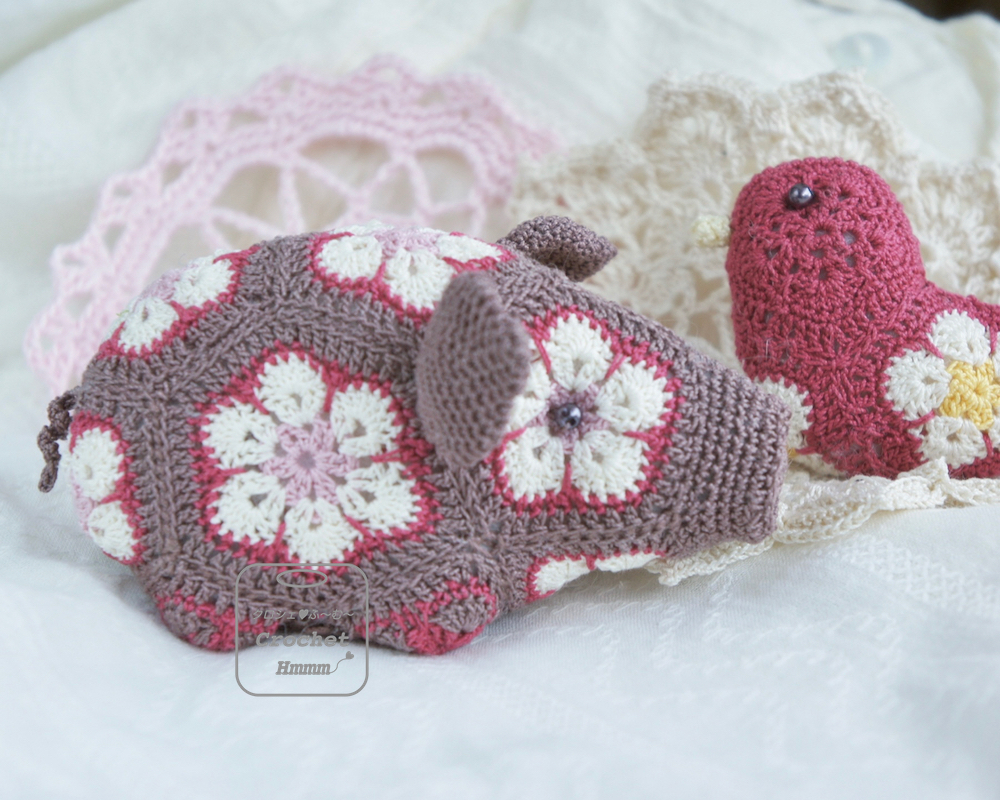 アフリカンフラワーモチーフのあみぐるみ ブタとネズミ のご紹介 Crochet Hmmm クロシェ ふ む
